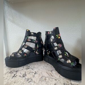 Black Floral High Platform Wedge Sandals